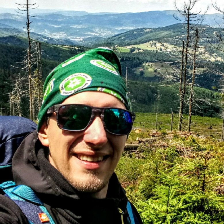 Oleksii Hutnichenko (OleksiiHutnichenko)