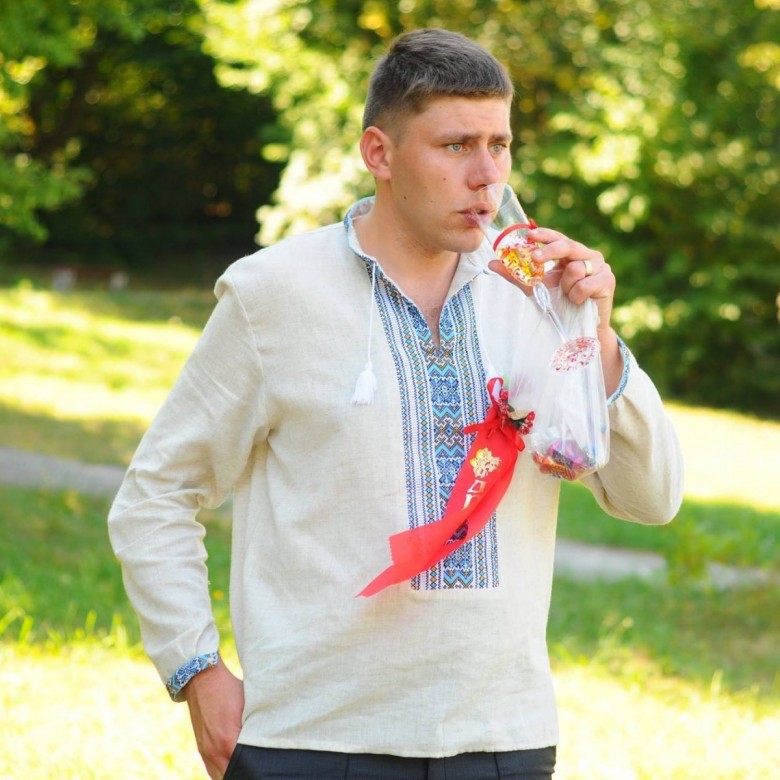 Misha  Lomaka (MishaLomaka)