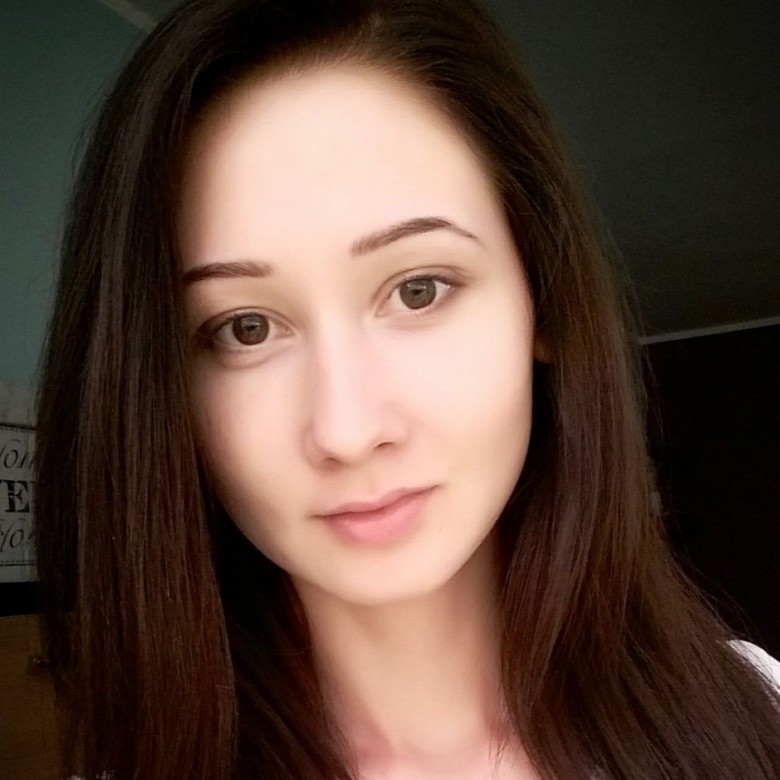 Alina Rohalova (AlinaRohalova)