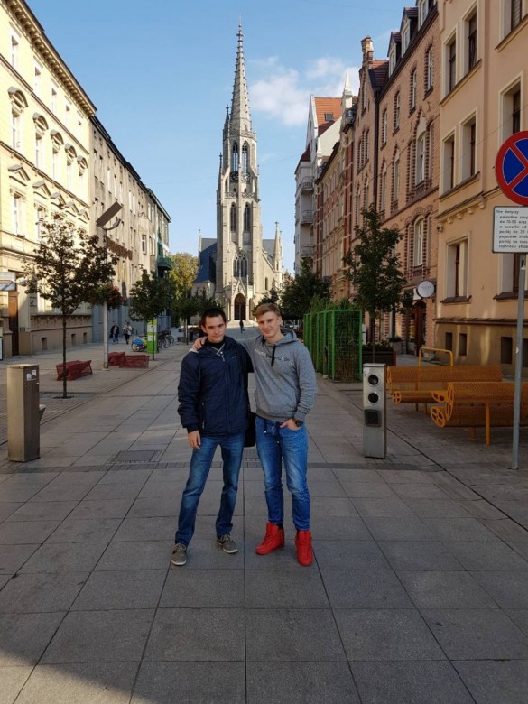 Denis27  (Denis27)