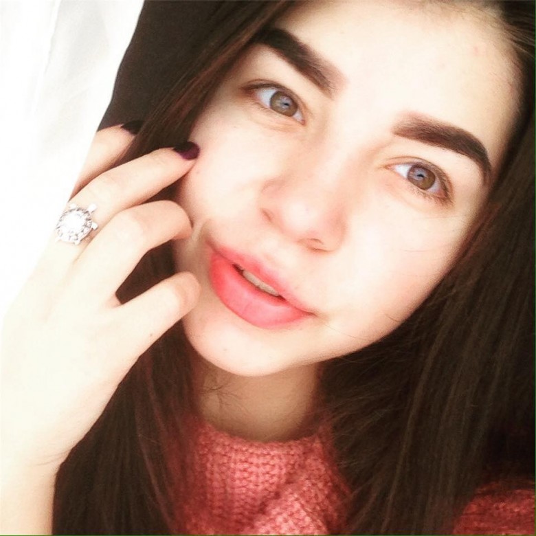 Alyona Kernitska (AlyonaKernitska)