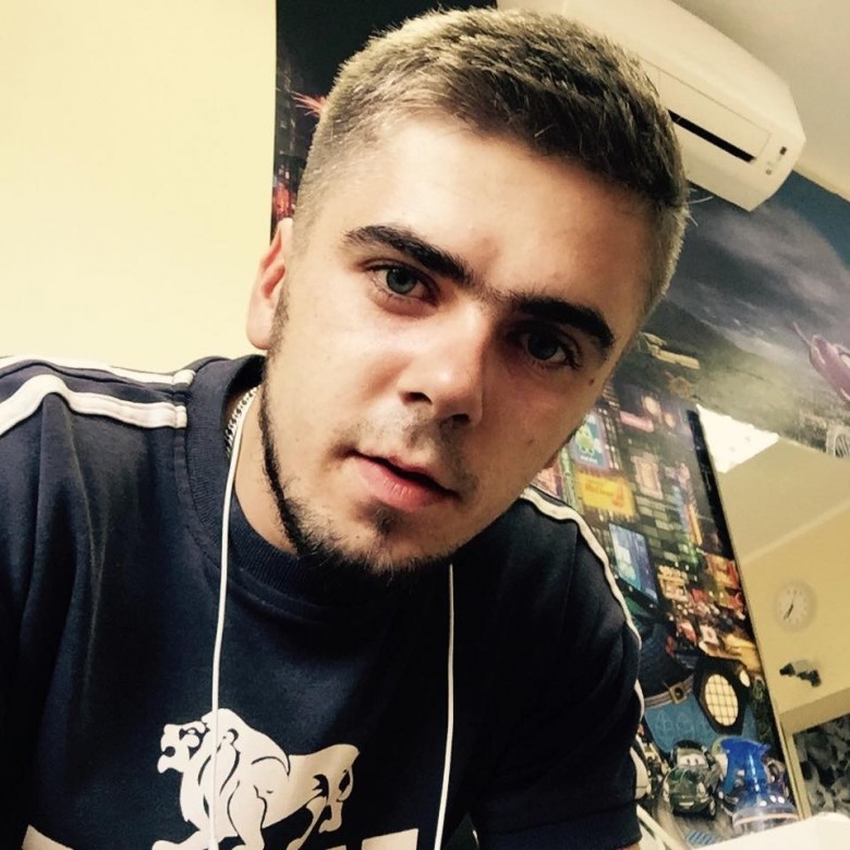 Dima Mykhalchuk (DimaMykhalchuk)