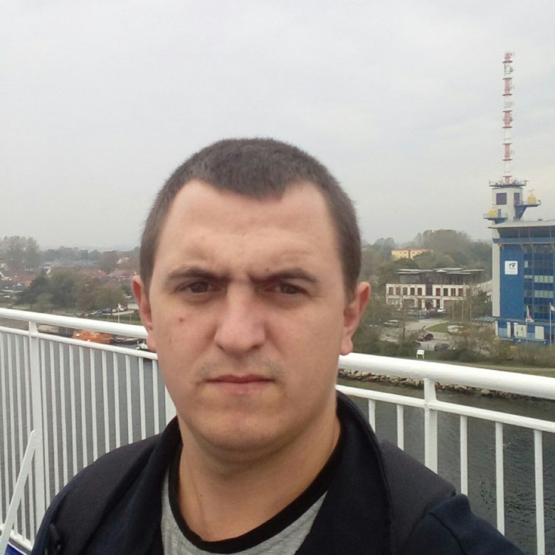 Юрий Янченко (ЮрийЯнченко)