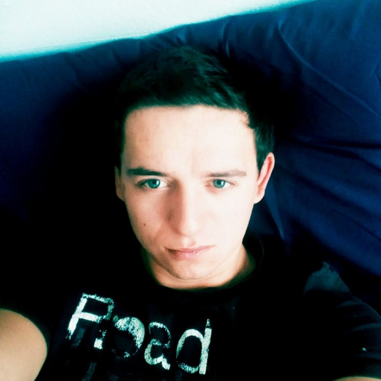 Taras  Sayez (TarasSayez)