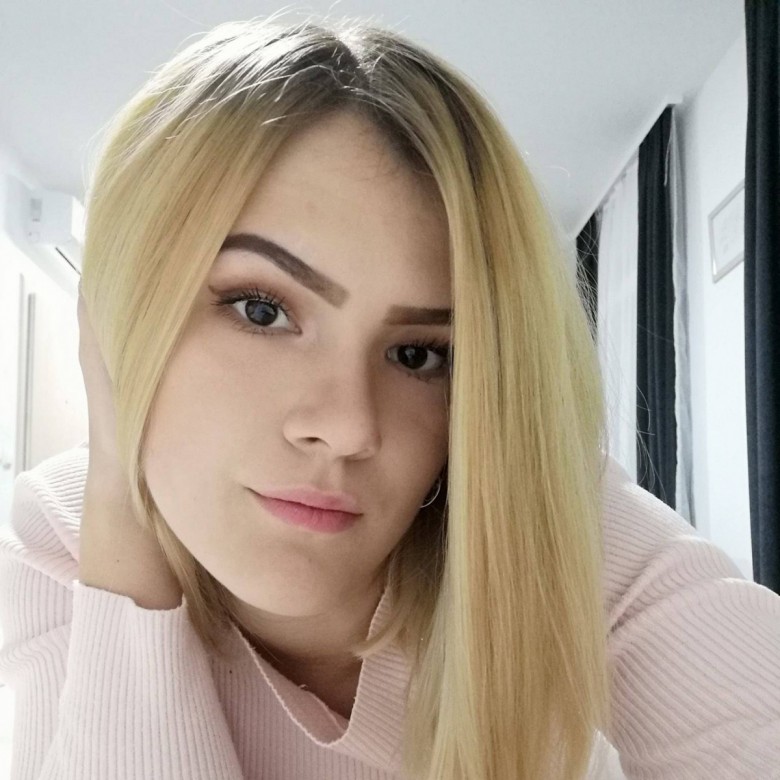 YanaPavlik (Yana Pavlik)