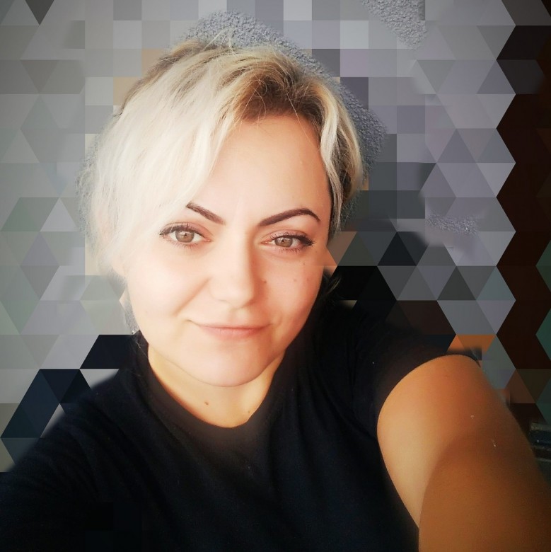 Karynushka Melnyk (KarynushkaMelnyk)