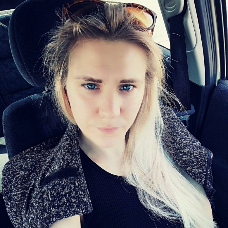 Oksi Abramova (OksiAbramova)