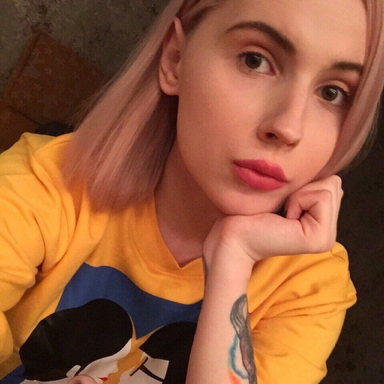 Emily Amelie (EmilyAmelie)