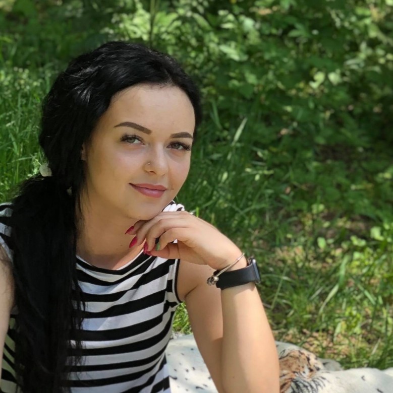 Olichka Olihnovska (OlichkaOlihnovska)