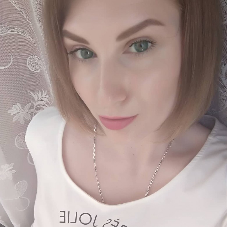 Анна Олешко (АннаОлешко)