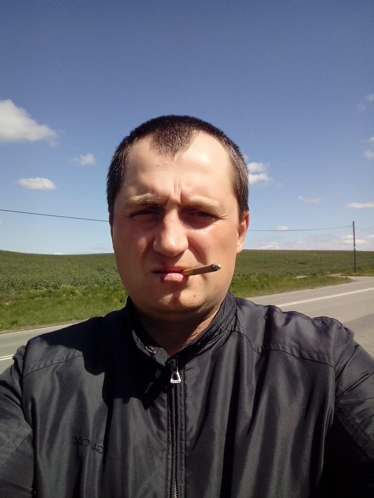 Саша Зотов