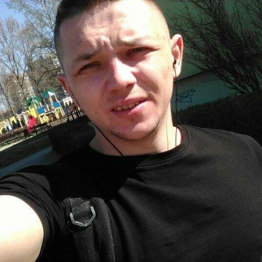 Артем Волярчук