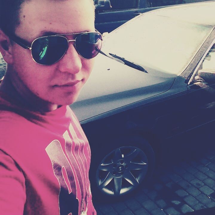 Bogdan  Varik