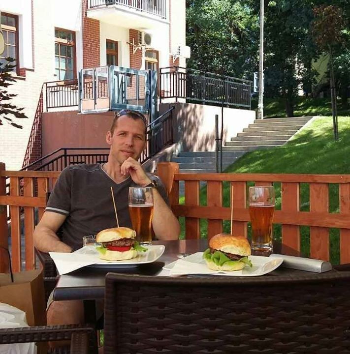 Максим Сапонов