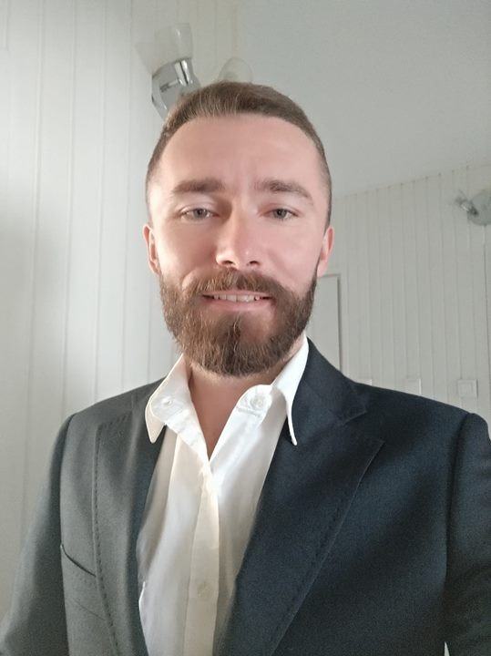 IGOR KARATSEYEU