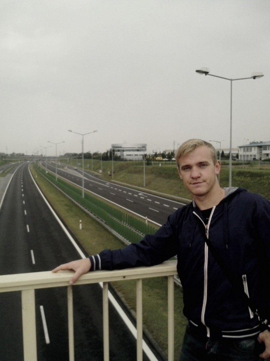 Andrii DROBNOKHOD