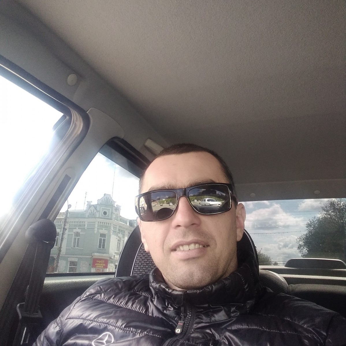 Юрий Ахметов