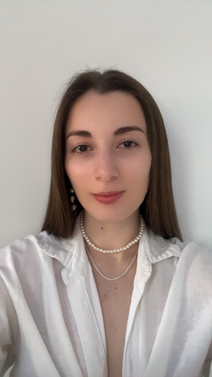 Viola Eminova 