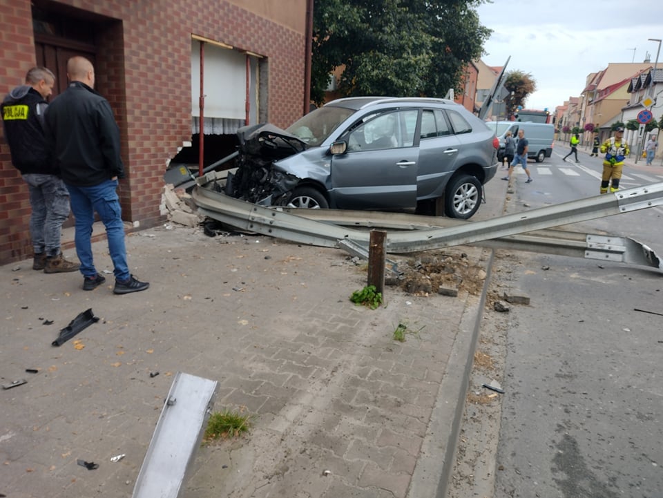 https://www.facebook.com/Ochotnicza-Straż-Pożarna-w-Sierakowie