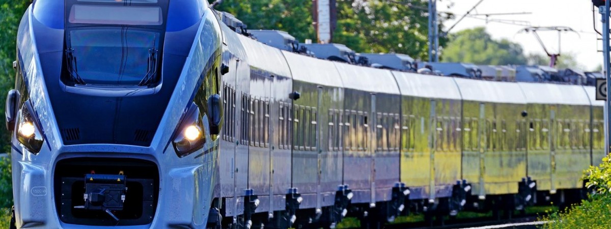 5 підказок, як купити квитки на потяг “Київ-Варшава-Київ”