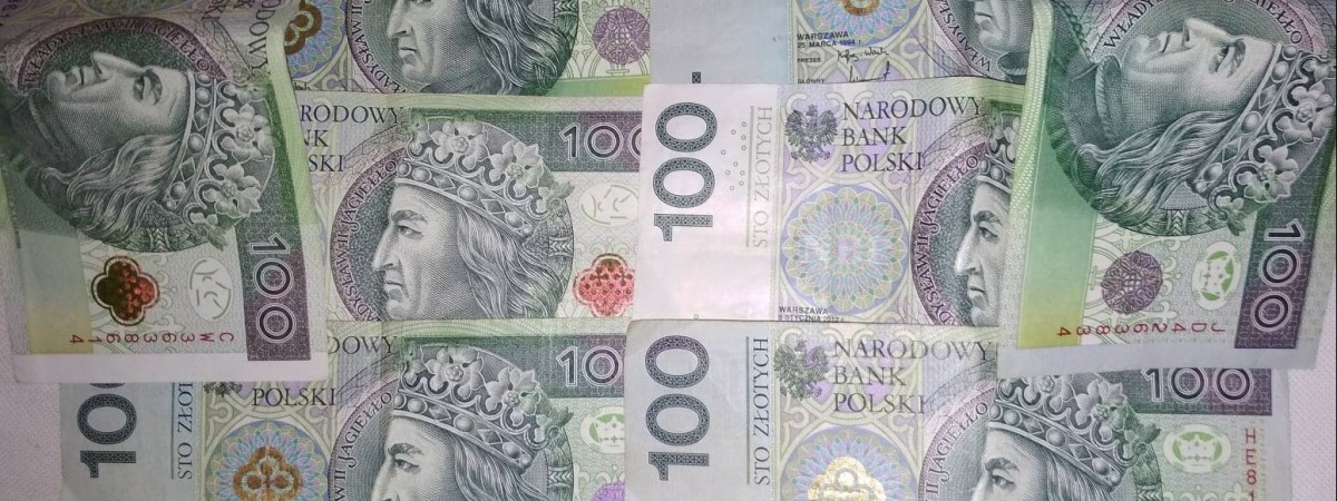 Нова фінансова допомога для біженців з України в Польщі: розповідаємо, яка і для кого