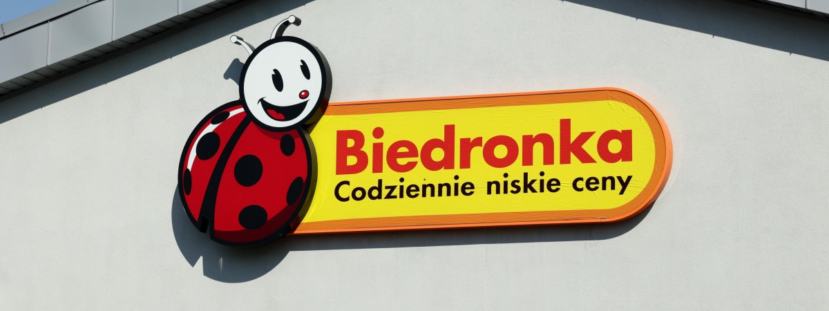 Мережа Biedronka набирає працівників на літо у низці воєводств. Що пропонують