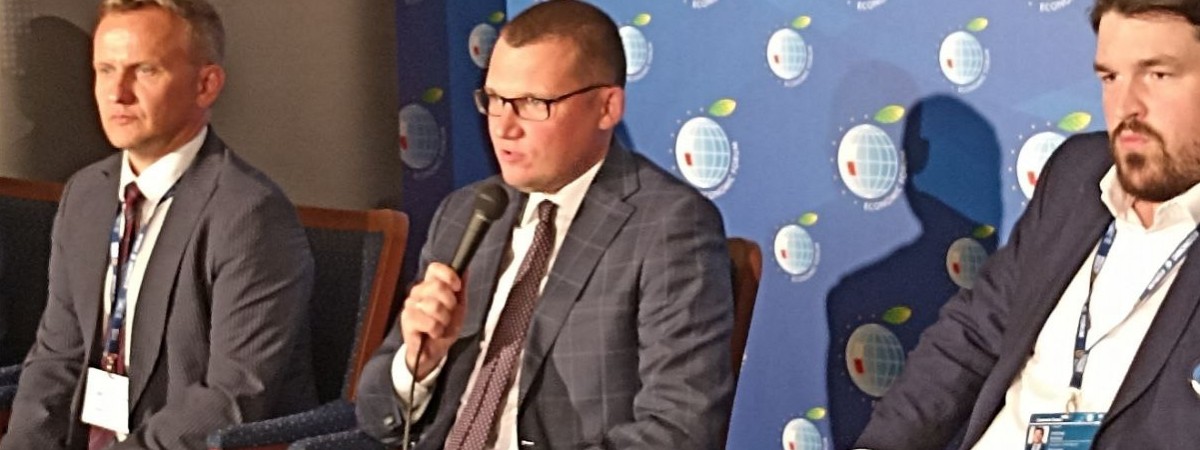У Польщі похвалилися безпрецедентністю українських біженців