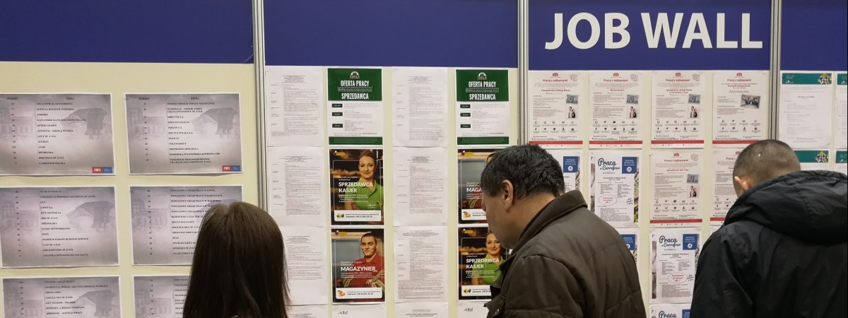 Де працюють українці в Польщі без знання мови й куди їдуть на заробітки поляки