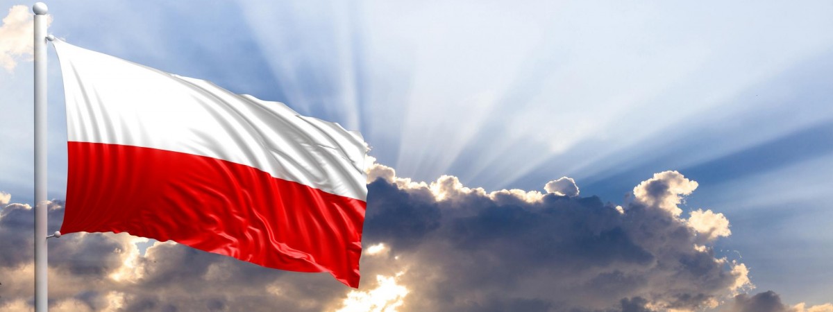 4 свіжі нововведення в Польщі в липні: нові автономера, нові карти побиту й не тільки 