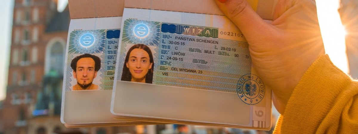 У Львові відкривається візовий центр: там робитимуть візи в Польщу