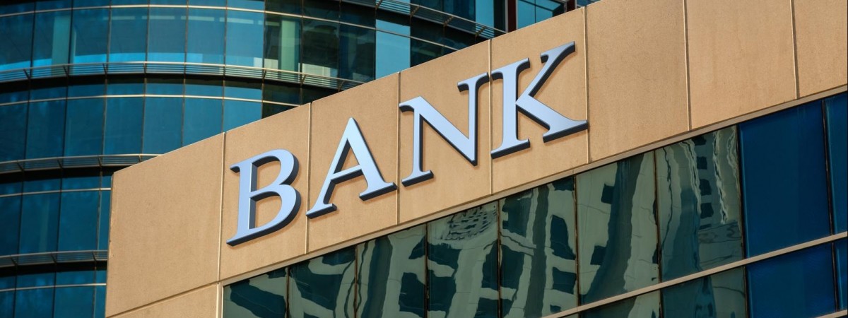 Українець потайки зберігав у польському банку 19 млн грн