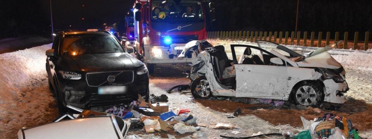 Українці постраждали в серйозній ДТП у Польщі. Серед них є діти та вагітні жінки