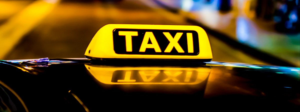 У Польщі з 17 червня впроваджено революційну зміну для Uber, Bolt ї їм подібних таксі