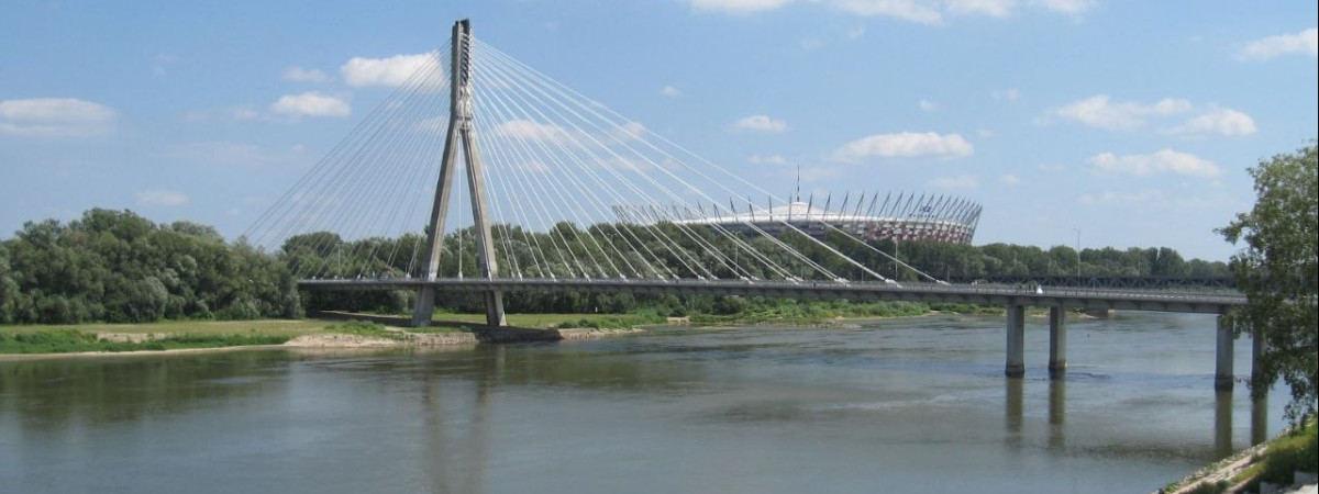 Жорстокий напад у Варшаві на підлітків з України: одному зламали череп, іншого хотіли скинути з мосту