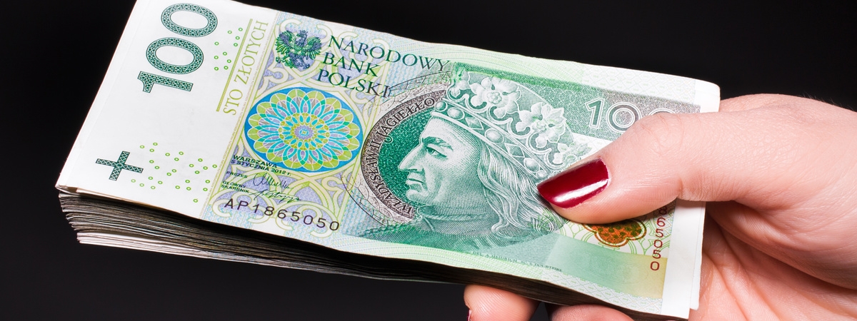 Не лише “мінімалка”: які ще виплати працівникам у Польщі зросли в 2023 році