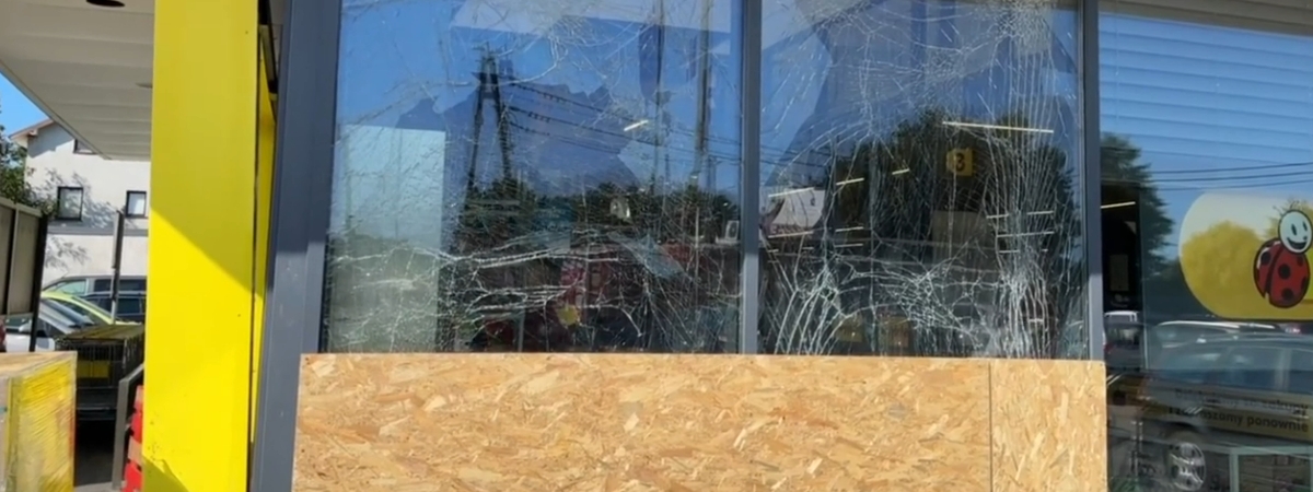 Потужний вибух у “Бєдронці” під Варшавою: так спрацювали злодії-профі (ВІДЕО)