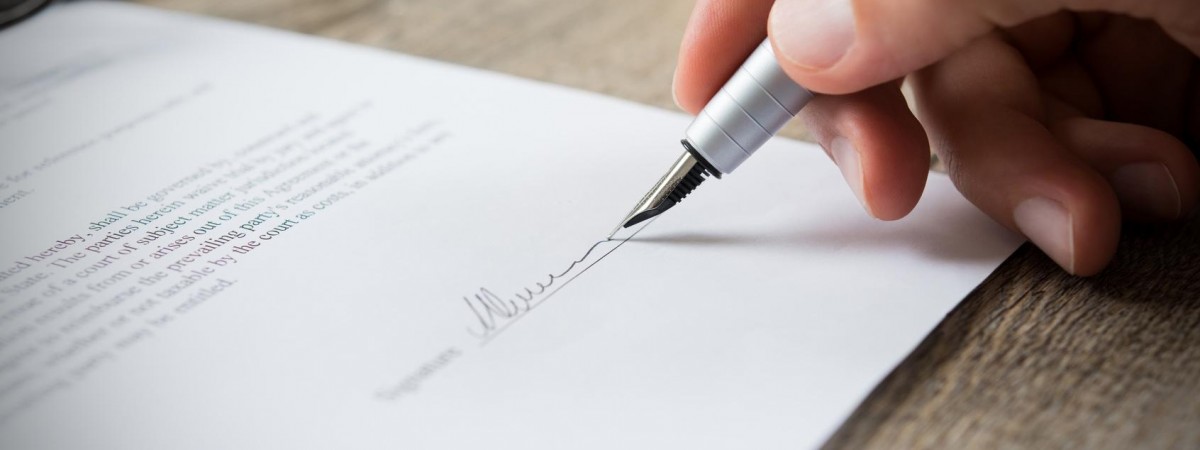 Хто з біженців з України має повідомляти ZUS про виїзд з Польщі та як це зробити. Інструкція