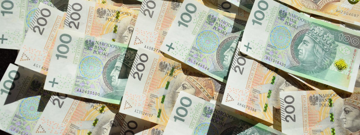 En Varsovia, un hombre perdió casi 1 millón de zlotys en cuestión de segundos. Se dice que es ucraniano