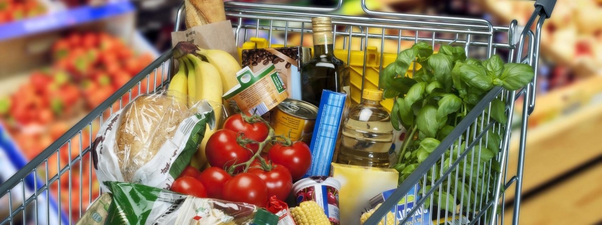 Магазины в Польше на майские праздники: где и когда можно будет купить продукты