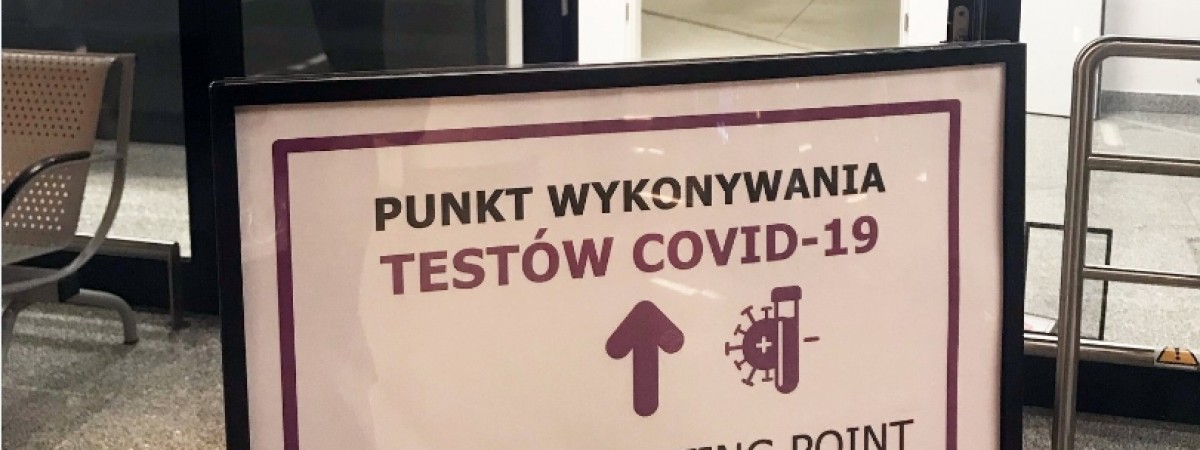 Нові правила ковід-тестів у Польщі. Що варто знати тим, хто збиратиметься робити
