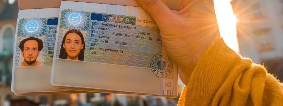 Змінилися правила запису та подачі документів на польську візу