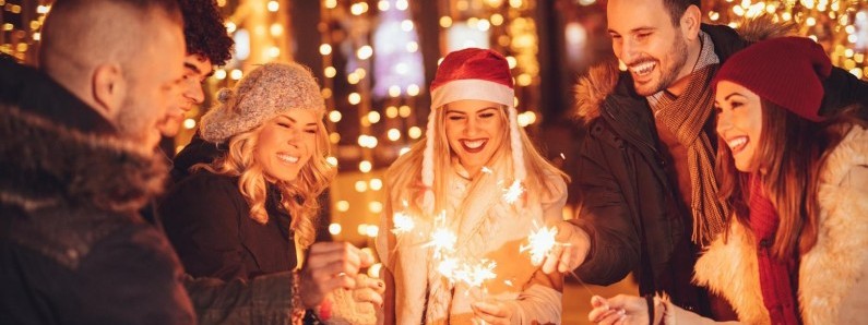 Традиції поляків у новорічну ніч: білизна з етикеткою, ворожіння на шампанському й не тільки