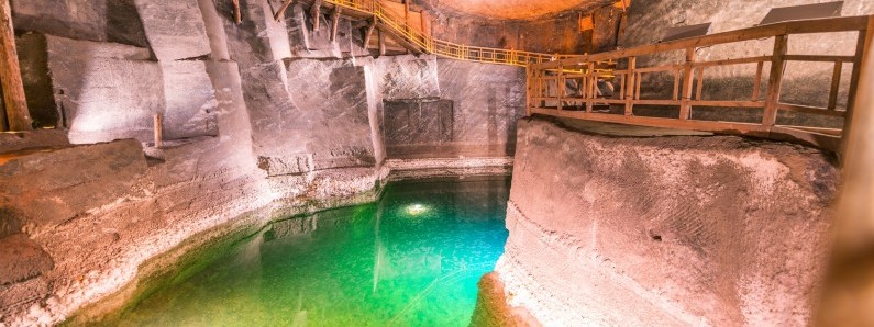 Найгарніші підземні туристичні траси Польщі, які варто відвідати